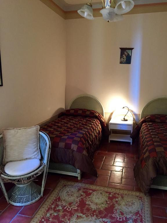 Appartamenti Belvedere Cortona Habitación foto